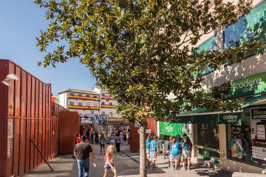 Hostal Arkanta Arganda Del Rey Esterno foto