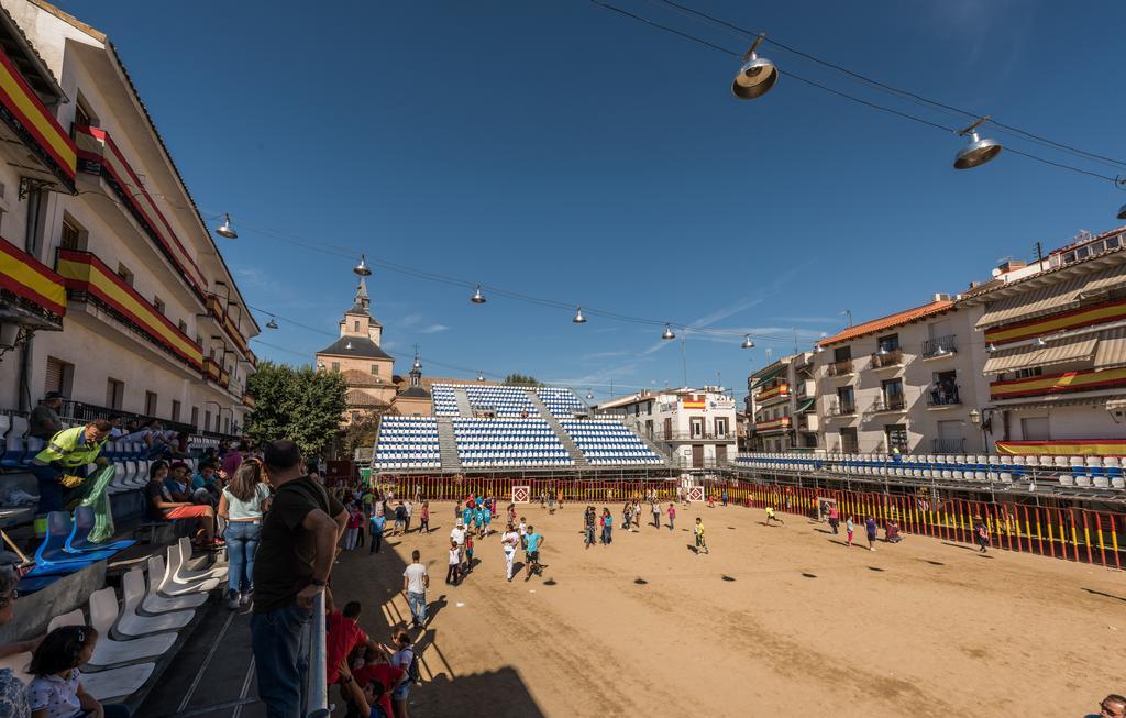 Hostal Arkanta Arganda Del Rey Esterno foto