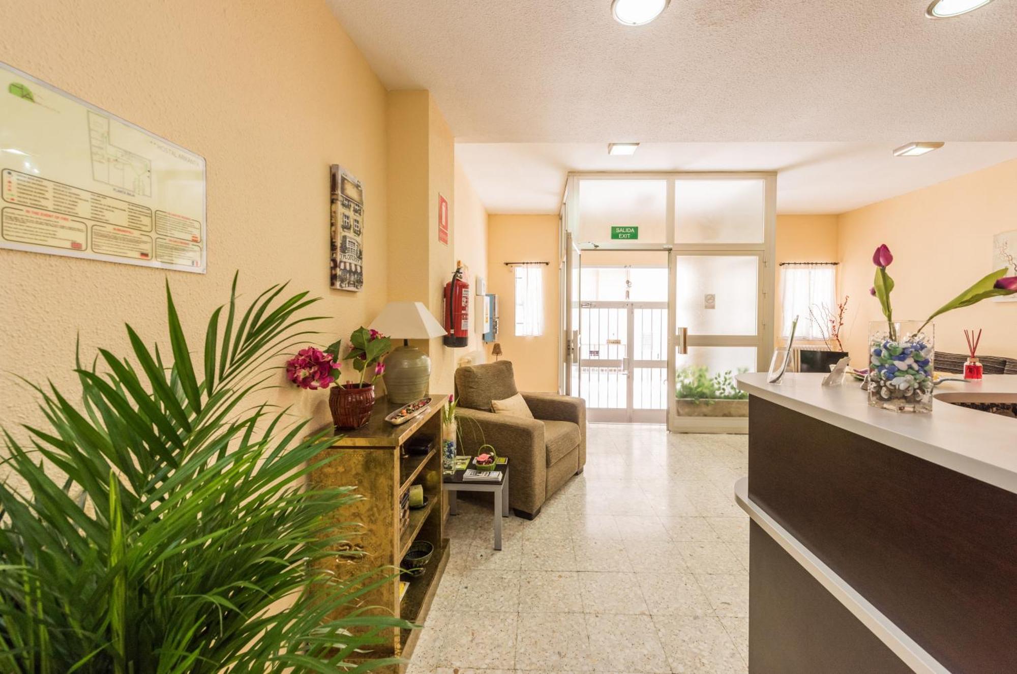 Hostal Arkanta Arganda Del Rey Esterno foto